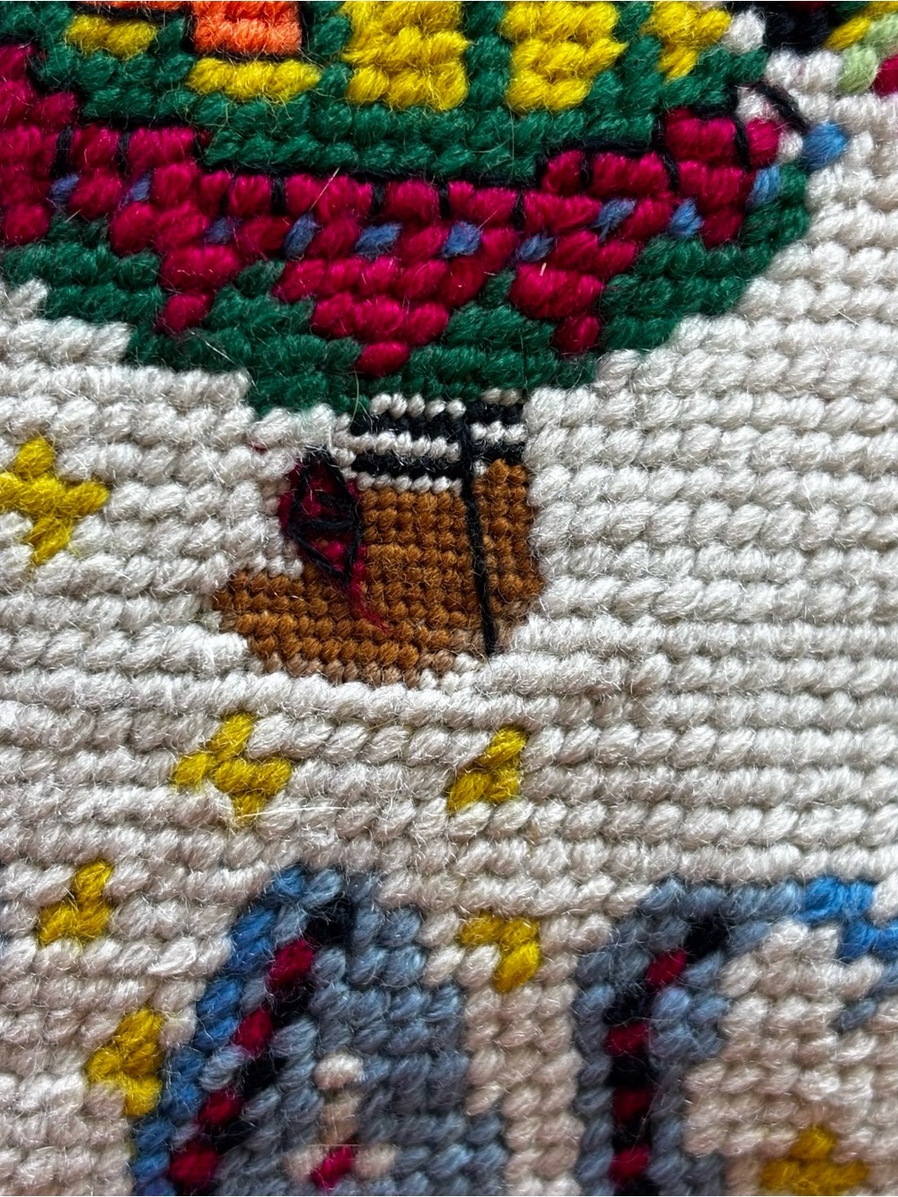 Needlepoint Mary Engelbreit Peace Christmas Pillow vintage 🎄🕊️ - Picture 4 of 9